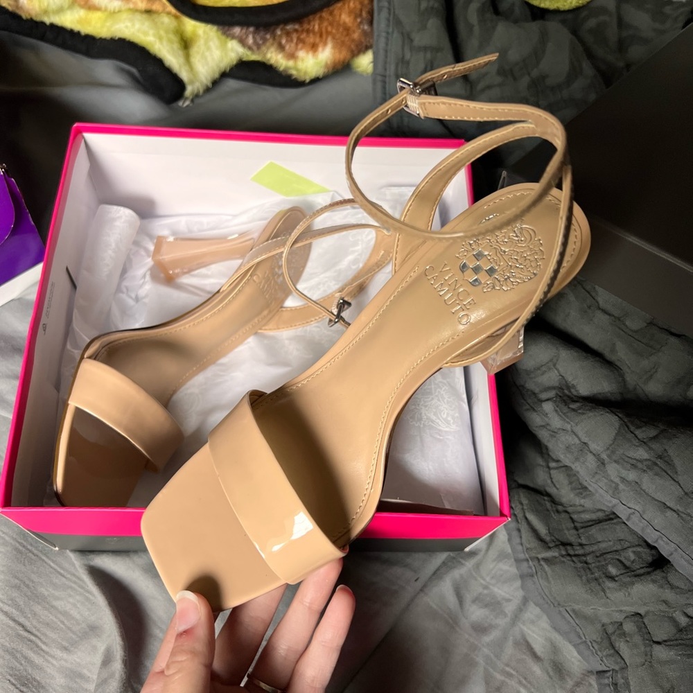 Vince camuto heels, BRAND NEW!!